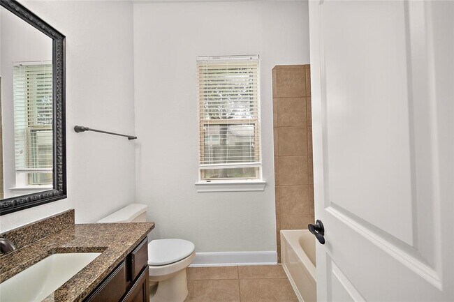 Building Photo - 26726 Longleaf Valley Dr