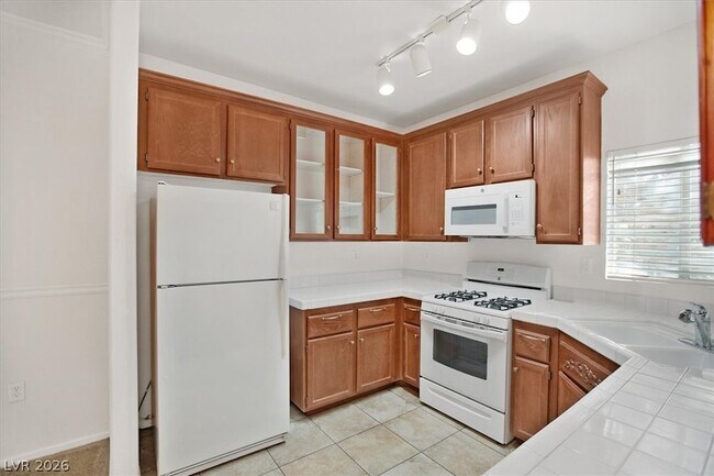 Building Photo - 75 N Valle Verde Dr