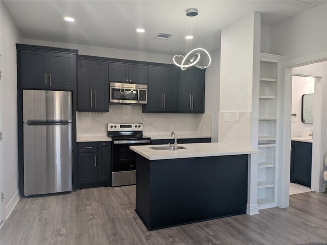 Building Photo - 4711 Rusk St