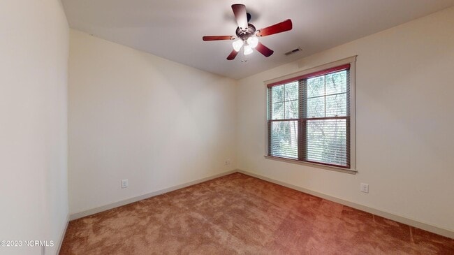 Building Photo - 45 Old Hunt Rd