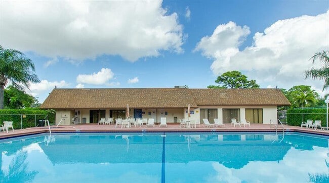 Building Photo - 5388 Privet Pl