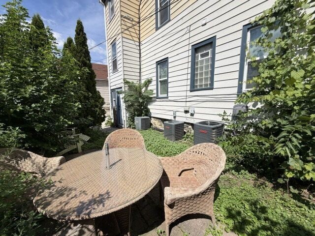 Building Photo - 1625 E Webster Pl