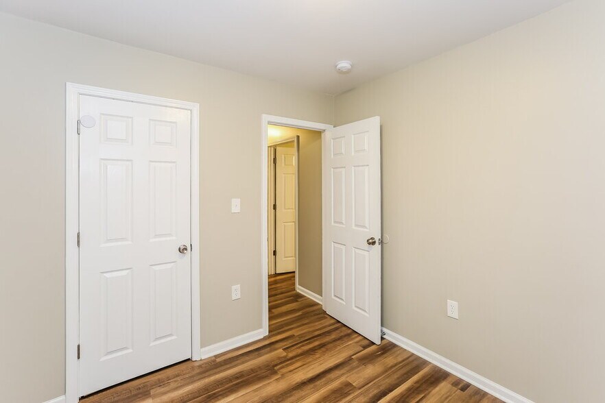 Building Photo - 6727 Hidden Forest Dr