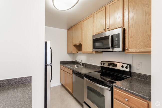 Interior Photo - One80 Watkins Mill