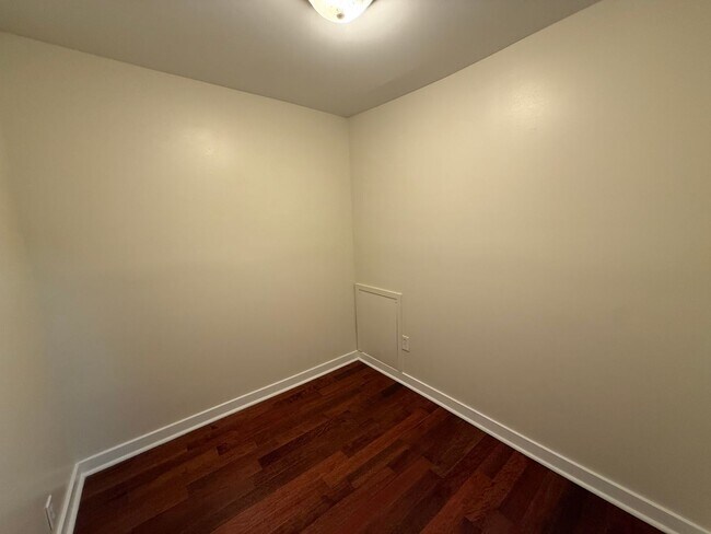 Building Photo - Charming Home in the Heart of Brewerytown