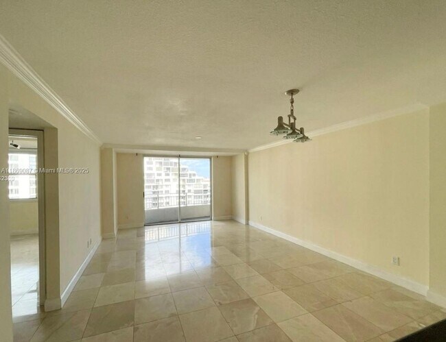 Building Photo - 770 Claughton Island Dr