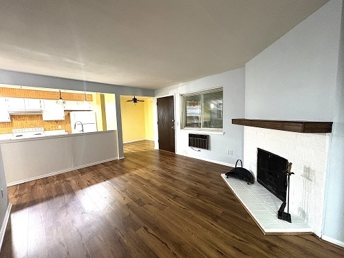 Primary Photo - 14896 E 2nd Ave