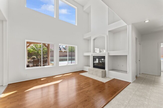 Building Photo - 2814 Caruso Ln