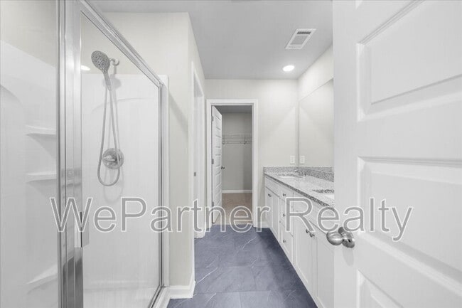 Building Photo - 204 Vickery Ln