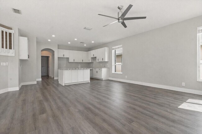 Building Photo - 4166 Wellington Shores Dr