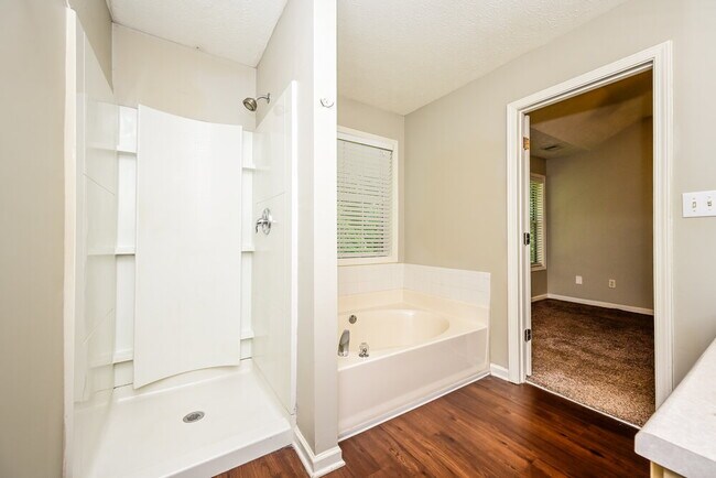 Building Photo - 717 Kaylors Meadow