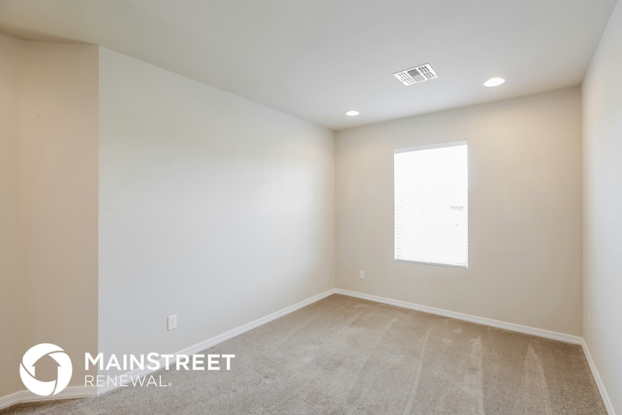 Building Photo - 2000 N 36th St