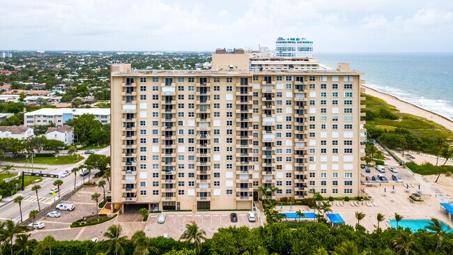 Building Photo - 2000 S Ocean Blvd