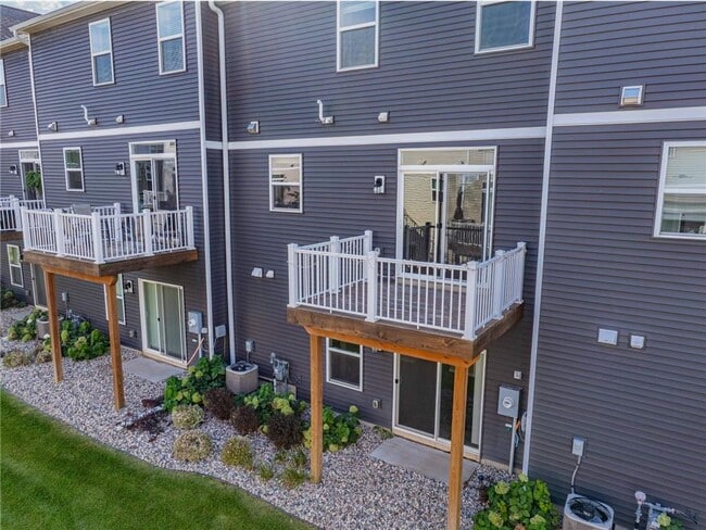 Building Photo - 1619 Windigo Ln