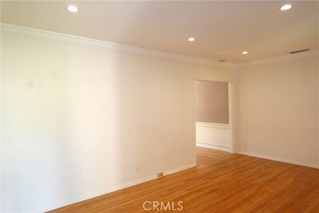 Building Photo - 4828 Norwich Ave