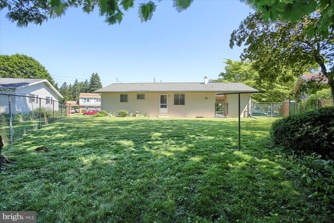 Building Photo - 107 Birch Ct