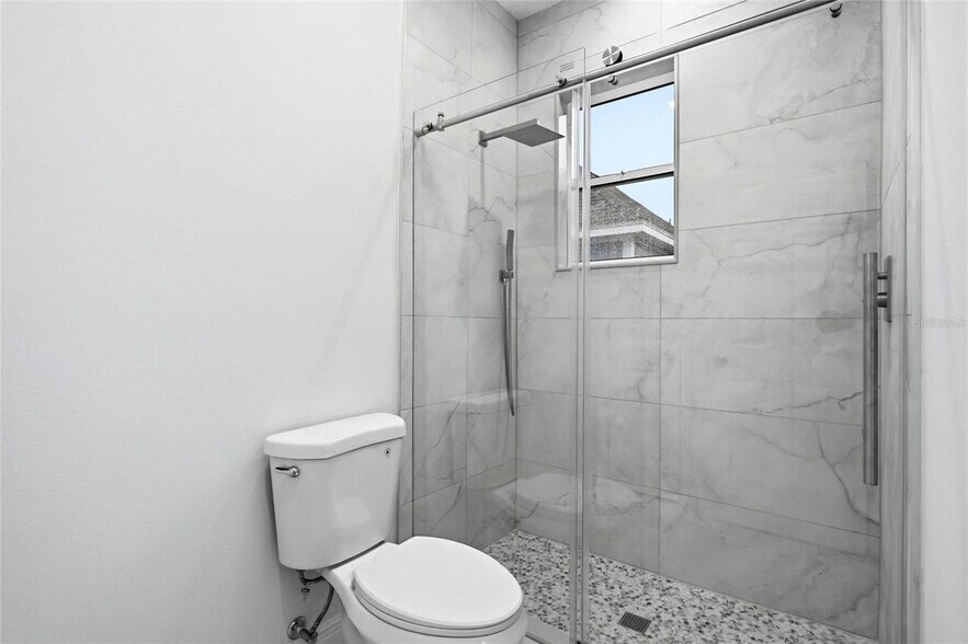 Building Photo - 912 Waterside Dr
