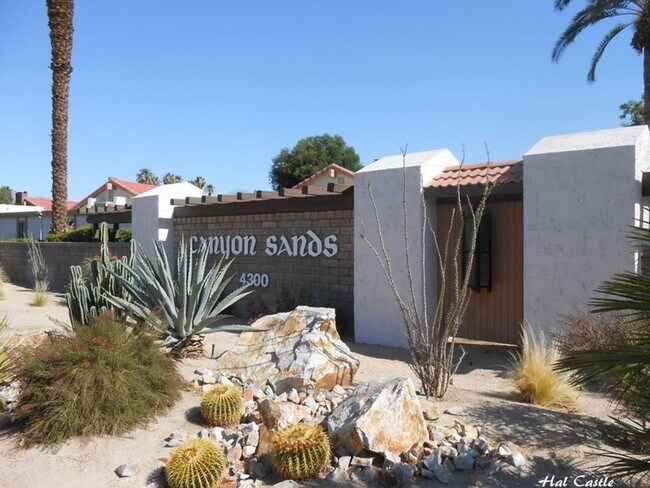 Building Photo - 2247 Mira Monte Cir W