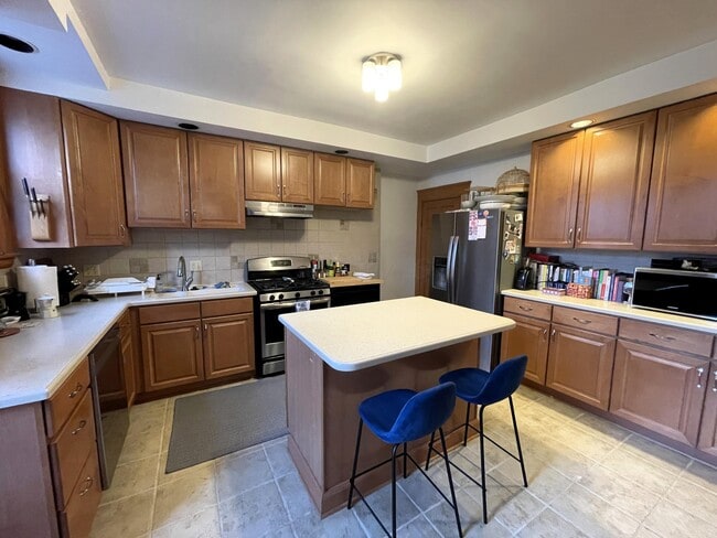 Building Photo - 1279 Hunter Ave