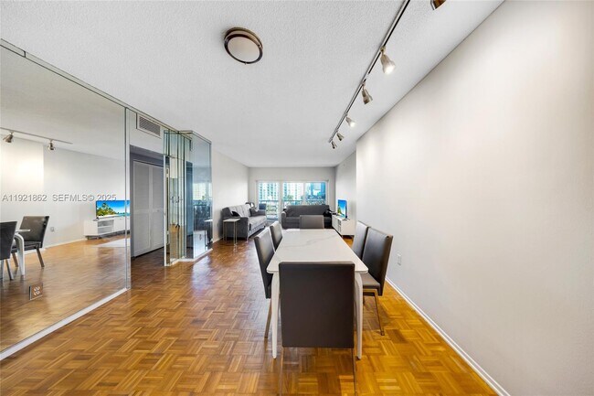 Building Photo - 1985 S Ocean Dr