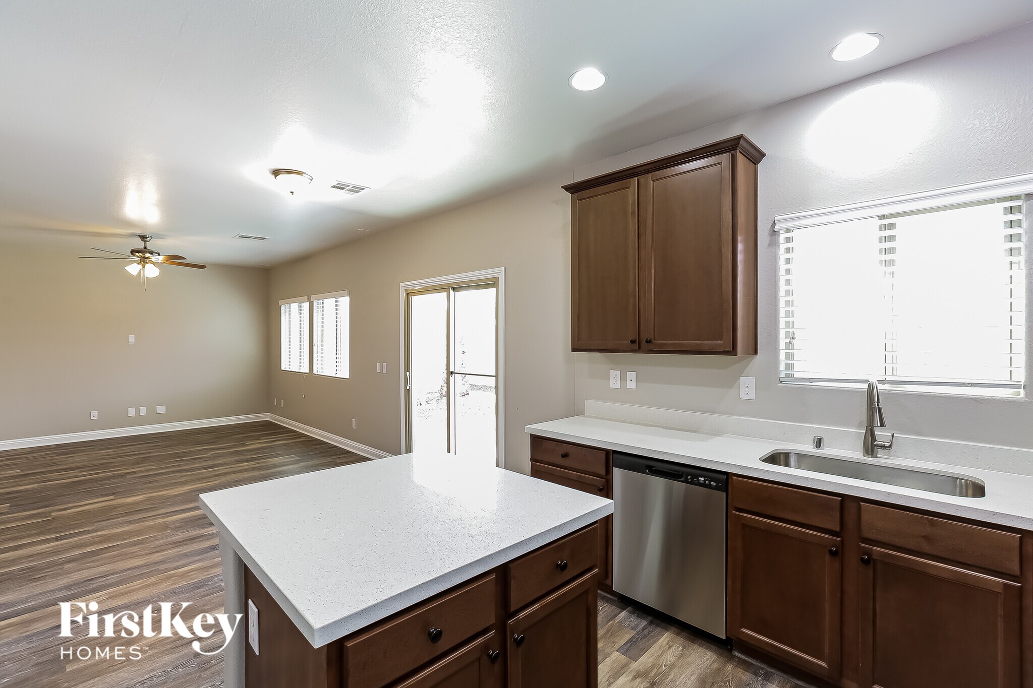 Building Photo - 6753 Crystal Run Ln