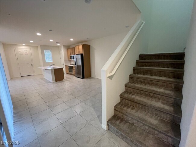 Building Photo - 11747 Emerald Lk Ave