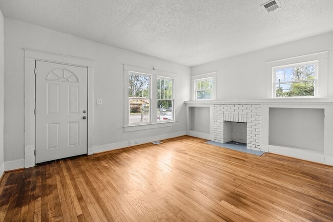 Building Photo - 1609 Jefferson Ave SW