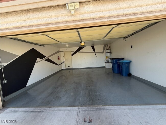 Building Photo - 2335 Bowstring Dr