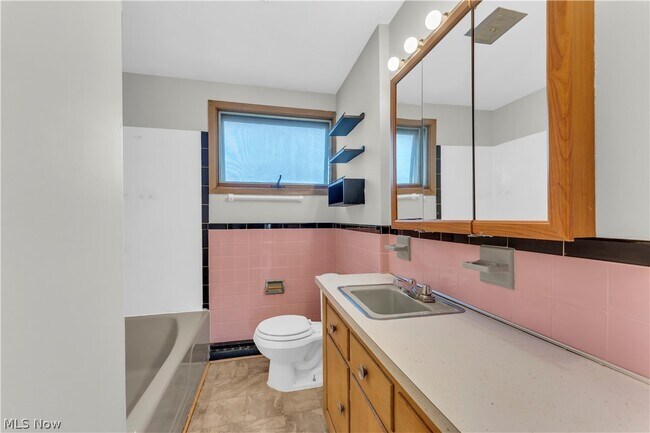 Building Photo - 2828 Snow Rd