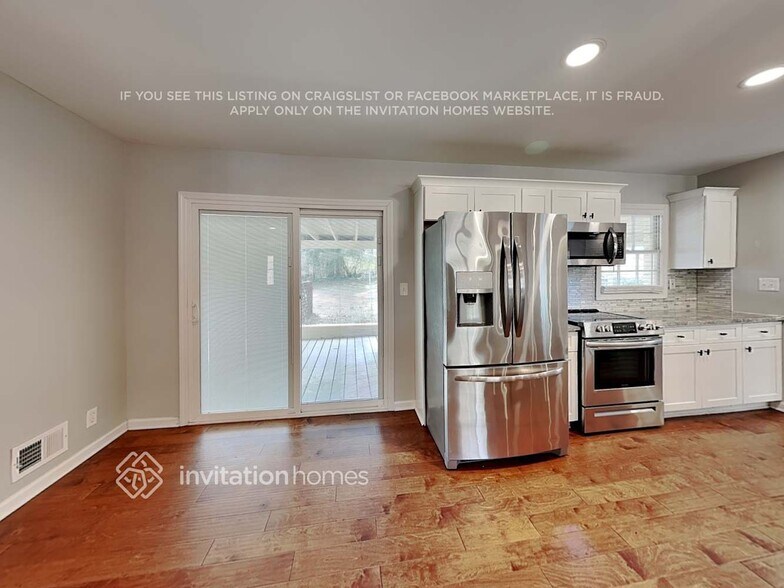 Building Photo - 8005 Union Grove Rd