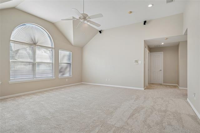 Building Photo - 8812 Bluffcreek Ln