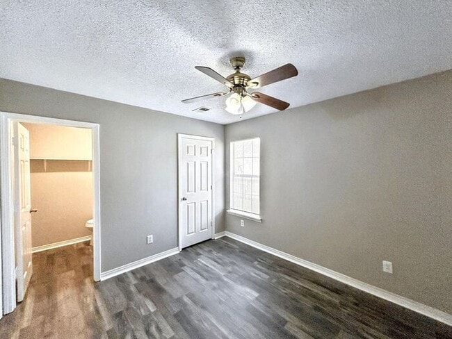 Building Photo - 2777 Caffey St