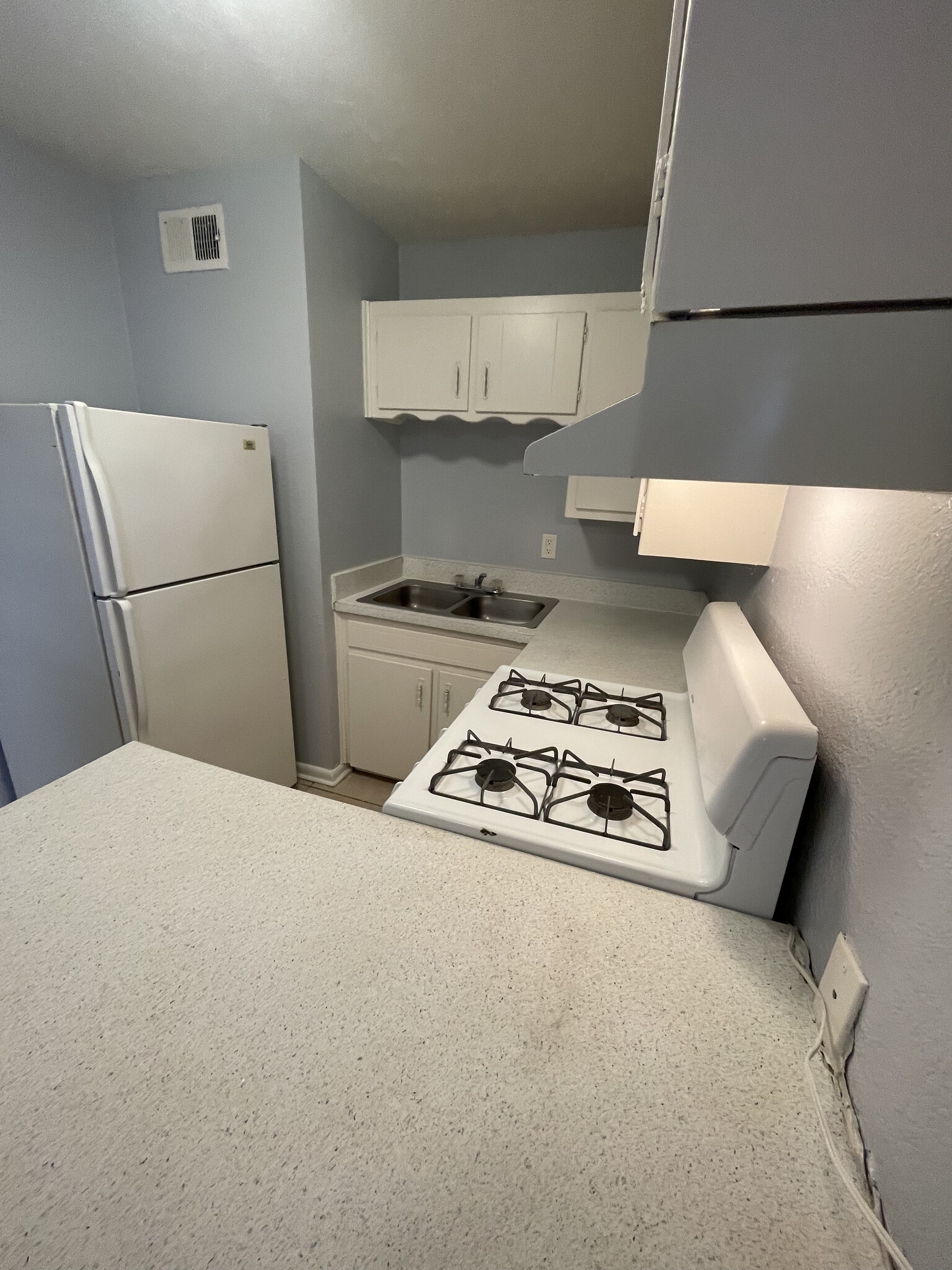 Building Photo - Westways