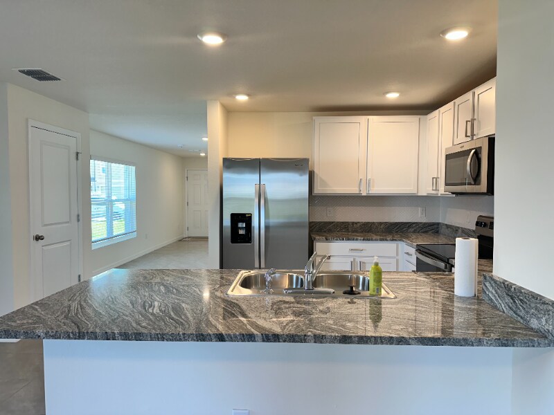 Building Photo - 3259 Rock Sound St