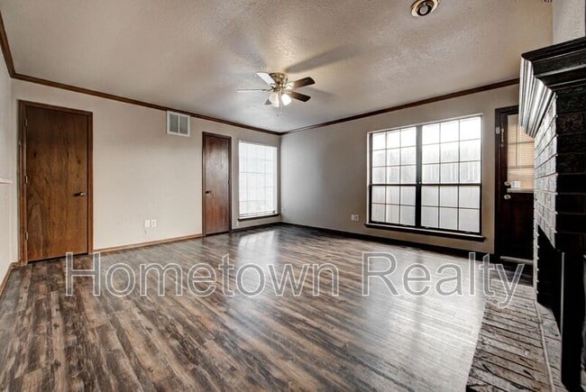 Building Photo - 432 NE 115th St