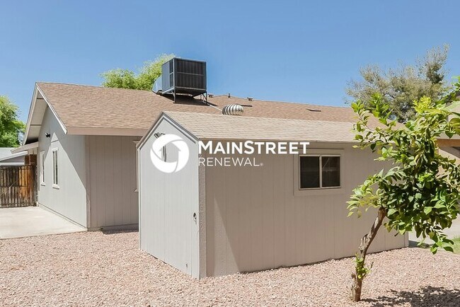 Building Photo - 5 Bedroom Pet-Friendly Home in Mesa, AZ wi...
