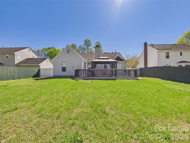 Building Photo - 14133 Walkers Crossing Dr