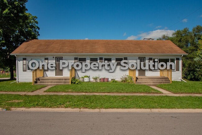 Primary Photo - 292 Hadley Rd