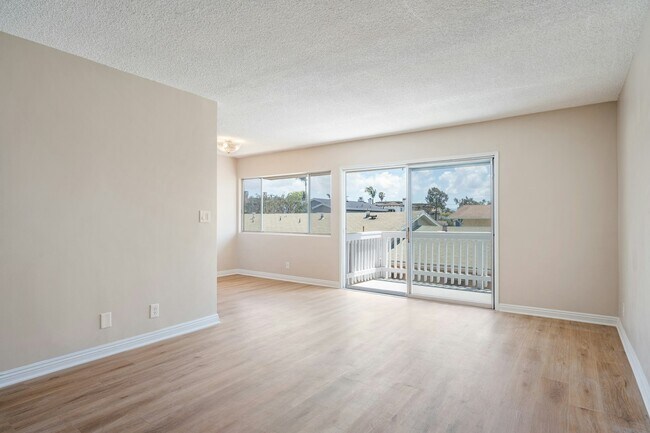 Building Photo - 2508 Aviation Blvd