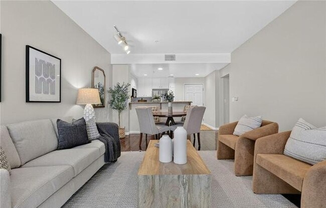 Building Photo - 160 S Hudson Ave
