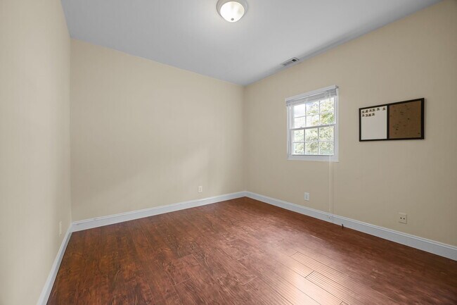 Building Photo - 6423 New Market Way