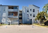 Building Photo - 1725 W 60th St