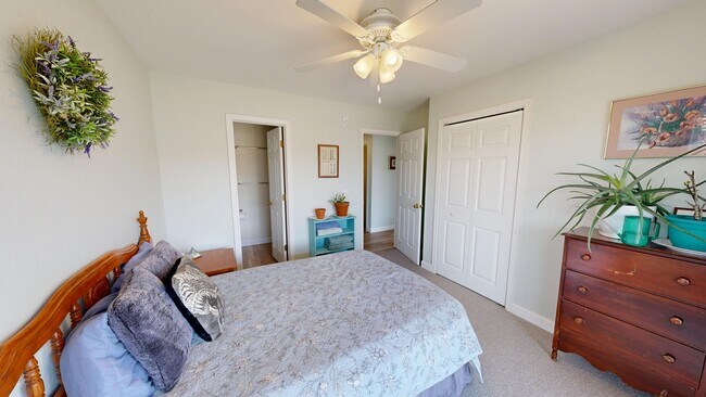 Building Photo - 123 Harbour View Dr