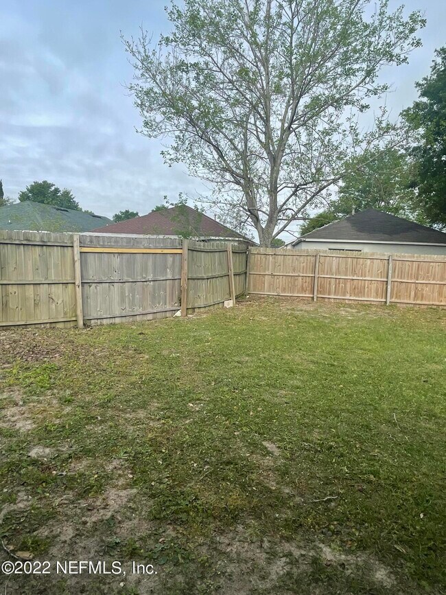 Building Photo - 3348 Volley Dr