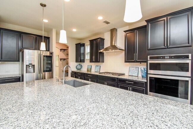 Building Photo - 24918 Meadowthorn Crest Ln