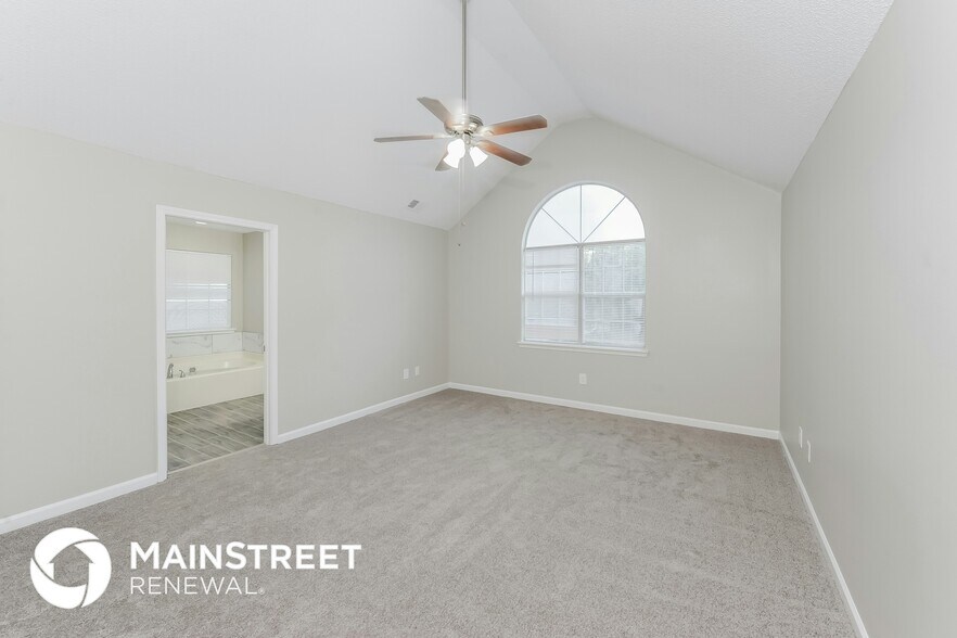 Building Photo - 417 Montgomery Pl