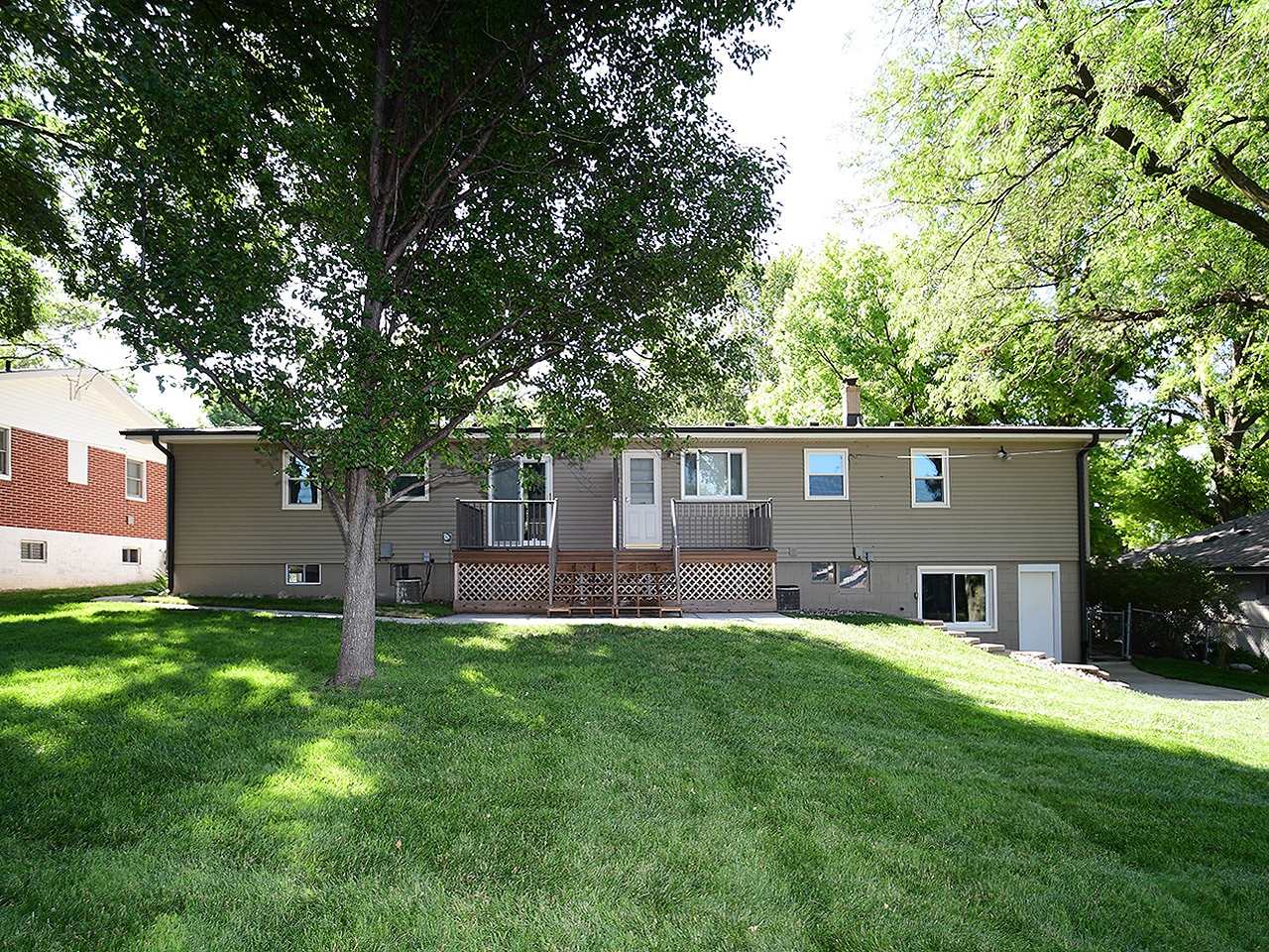 3330 is on the left side - 3330 S 82nd St