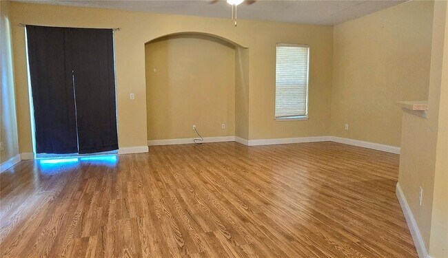 Building Photo - 2921 Pine Oak Trail