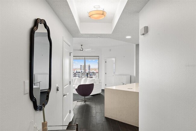 Building Photo - 1209 E Cumberland Ave