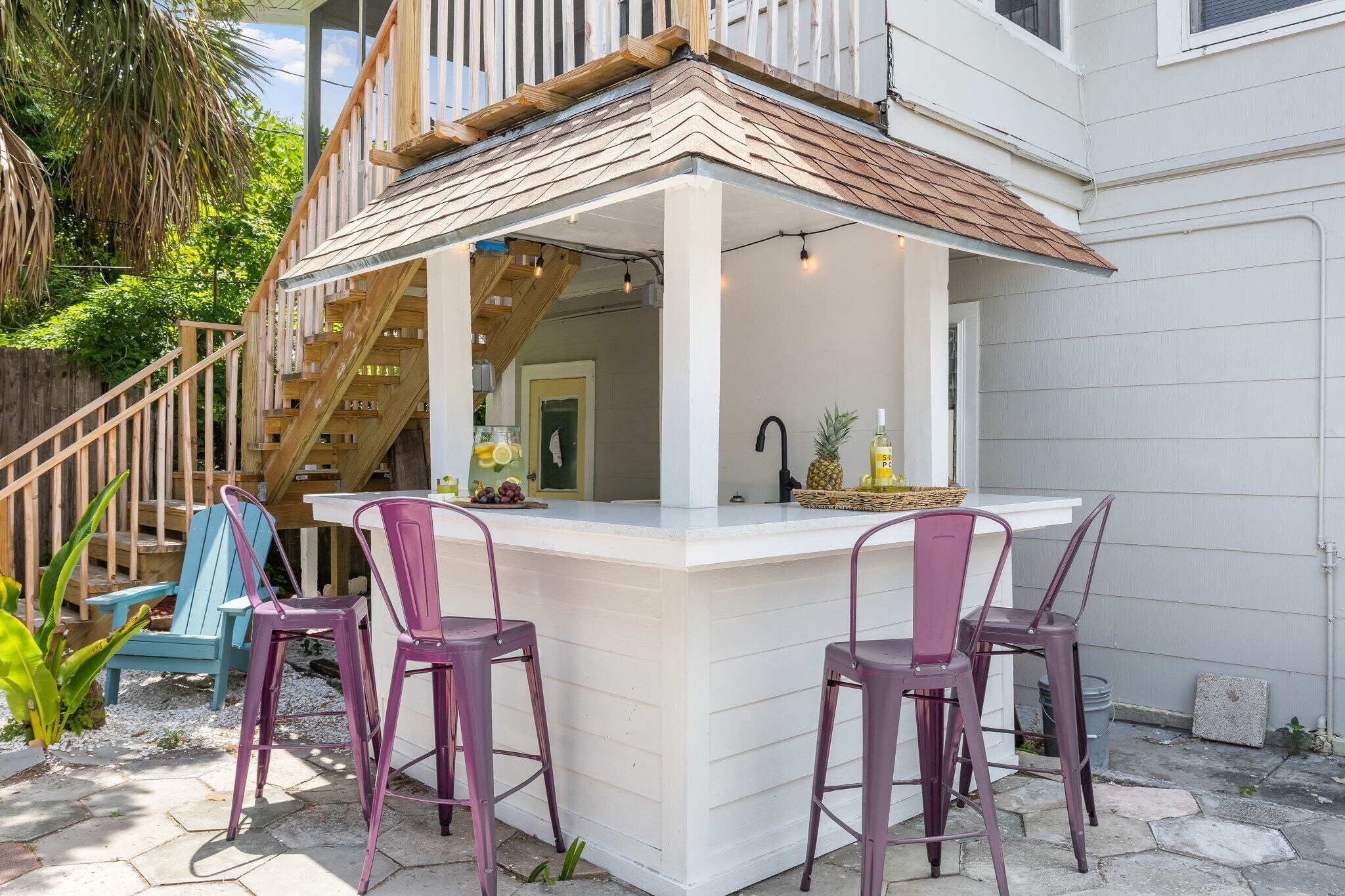 shared wet bar - 618 7th Ave N